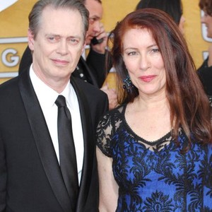 Steve Buscemi, Jo Andres at arrivals for The 20th Annual Screen Actors Guild Awards (SAGs) - ARRIVALS 1, The Shrine Auditorium, Los Angeles, CA January 18, 2014. Photo By: Elizabeth Goodenough/Everett Collection