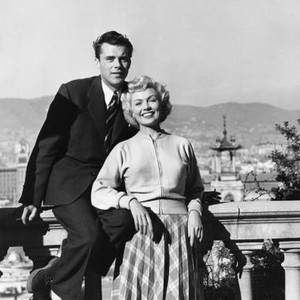 PENNY PRINCESS, Dirk Bogarde, Yolande Donlan, on location in Barcelona, 1952