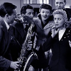Swing Fever (1944) photo 3