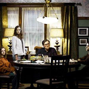 HEREDITARY, FROM LEFT, MILLY SHAPIRO, TONI COLLETTE, GABRIEL BYRNE, ALEX WOLFF, 2018. ©A24
