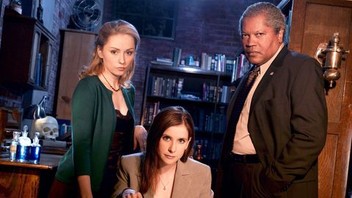 Mystery woman movies streaming hot sale
