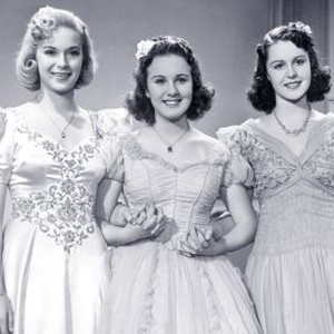 Three Smart Girls Grow Up (1939) photo 4