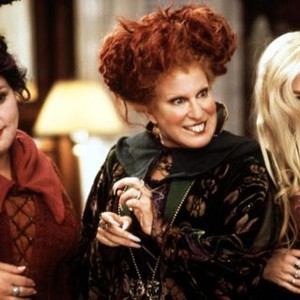 HOCUS POCUS, Kathy Najimy, Bette Midler, Sarah Jessica Parker, 1993