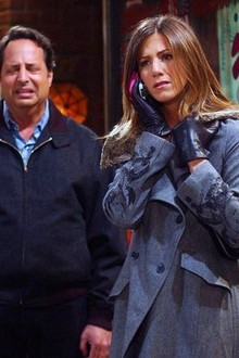 Friends season 9 episode 4 watch online store