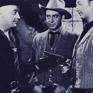 Hoppy Serves a Writ (1943) photo 2
