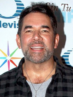 Eduardo Santamarina Movies List | Rotten Tomatoes | Rotten Tomatoes