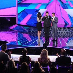 X Factor, Khloe Kardashian (L), Mario Lopez (R), 09/21/2011, ©FOX