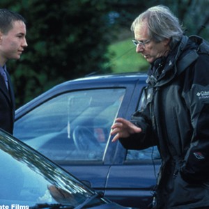 Martin Compston and director Ken Loach on the set of Sweet Sixteen photo 16