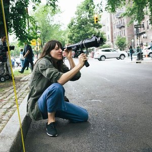 THE SUN IS ALSO A STAR, ON-SET, RY RUSSO-YOUNG (DIRECTOR), 2019. PH: ATSUSHI NISHIJIMA/© WARNER BROS.