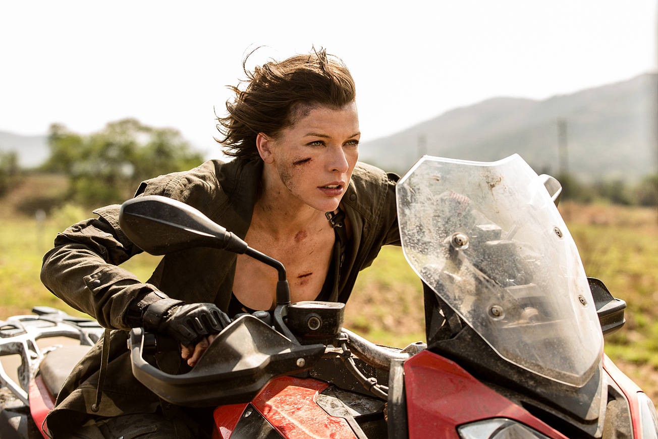 Resident Evil: The Final Chapter: Official Clip - Zombie Convoy Fight -  Trailers & Videos - Rotten Tomatoes