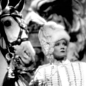 The Scarlet Empress (1934) photo 4
