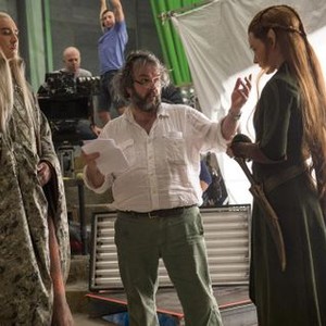 THE HOBBIT: THE DESOLATION OF SMAUG, from left: Lee Pace, director Peter Jackson, Evangeline Lilly, on set, 2013. ph: Mark Pokorny/©Warner Bros. Pictures