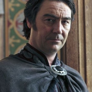 Nathaniel Parker as Agravaine