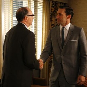 Mad Men, Allan Miller (L), Jon Hamm (R), 'Long Weekend', Season 1, Ep. #10, 09/27/2007, ©AMC