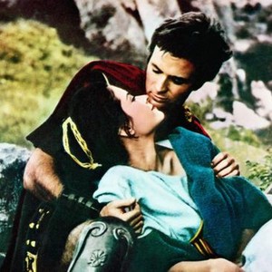 THE 300 SPARTANS, (aka LION OF SPARTA), from left, Diane Baker, Barry Coe, 1962, TM and Copyright ©20th Century Fox Film Corp. All rights reserved. Courtesy: