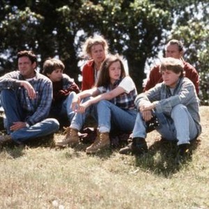 FREE WILLY 2: THE ADVENTURE HOME, front from left: Michael Madsen, Mary Kate Schellhardt, Jason James Richter, rear from left: Francis Capra, Jayne Atkinson, August Schellenberg, 1995, © Warner Brothers