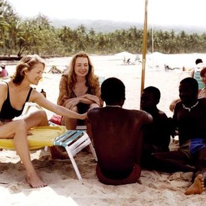 VERS LE SUD, (aka HEADING SOUTH), Charlotte Rampling (left), Karen Young (second from left), 2005, ©Shadow Distribution