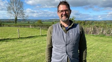 Netflix escape to the country sales