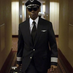 FLIGHT, Denzel Washington, 2012. ©Paramount Pictures