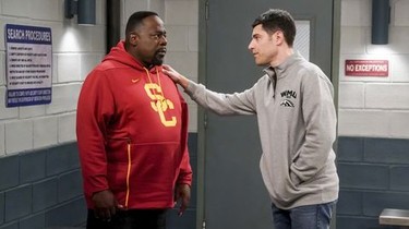 The Neighborhood Season 1 Episode 18 Rotten Tomatoes