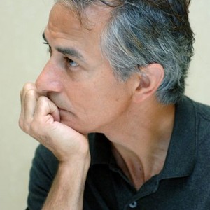 David Strathairn