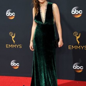 Kathryn Hahn at arrivals for The 68th Annual Primetime Emmy Awards 2016 - Arrivals 1, Microsoft Theater, Los Angeles, CA September 18, 2016. Photo By: Elizabeth Goodenough/Everett Collection