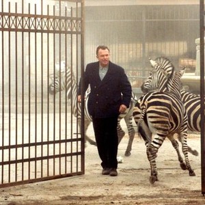 THE ZOOKEEPER, Sam Neill, 2001. ©Horizon Entertainment