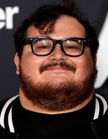 Zach Holmes
