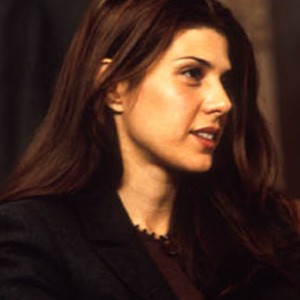Polly (Marisa Tomei), a psychologist helping a shell-shocked FBI agent get back on his feet.