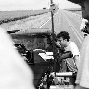 KABLUEY, center from left: Teri Garr (in car), writer/director Scott Prendergast, on set, 2007. ©Regent Releasing