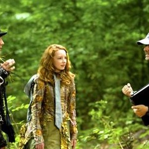 THE SECRET OF MOONACRE, Dakota Blue Richards (center of frame), director Gabor Csupo (right), on set, 2008. ©Warner Bros