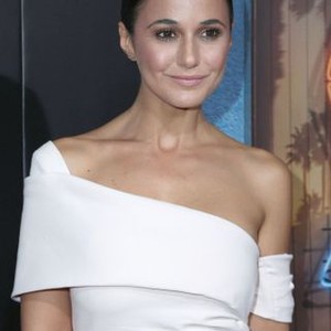 Emmanuelle Chriqui at arrivals for SHUT EYE Series Premiere on Hulu, Arclight Hollywood, Los Angeles, CA December 1, 2016. Photo By: Priscilla Grant/Everett Collection