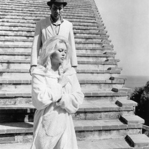 CONTEMPT, (aka LE MEPRIS), Brigitte Bardot (foreground), Michel Piccoli, 1963