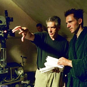 Director David Cronenberg with star Ralph Fiennes on the set of SPIDER. photo 9