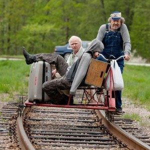 THE 100-YEAR-OLD MAN WHO CLIMBED OUT THE WINDOW AND DISAPPEARED, (aka HUNDRAARINGEN SOM KLEV UT GENOM FONSTRET OCH FORSVANN), from left: Robert Gustafsson, Iwar Wiklander, 2013. ©Buena Vista International