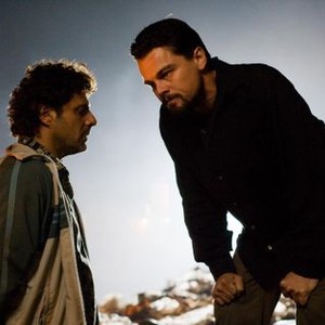 Vince Colosimo and Leonardo DiCaprio in "Body of Lies"