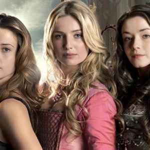The Tudors, Charlotte Salt (L), Annabelle Wallis (C), Sarah Bolger (R), 'Season 3', 04/05/2009, ©BBCAMERICA