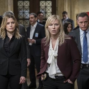 Law & Order: Special Victims Unit, Sophia Bush (L), Kelli Giddish (C), Jason Beghe (R), 'Daydream Believer', Season 16, Ep. #20, 04/29/2015, ©NBC