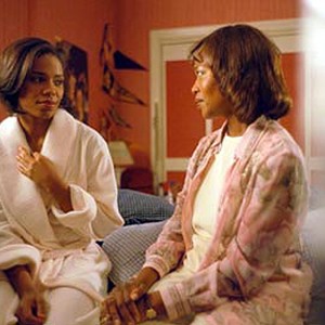 Sanaa Lathan and Alfre Woodard in New Line's Love and Basketball photo 18