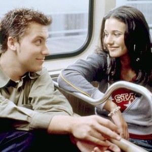 ON THE LINE, Lance Bass, Emmanuelle Chriqui, 2001. (c) Miramax