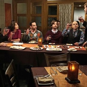 The League, from left: Stephen Rannazzisi, Katie Aselton, Nick Kroll, Jon Lajoie, Paul Scheer, 'The 13 Stages of Grief', Season 7, Ep. #12, 12/02/2015, ©FXX