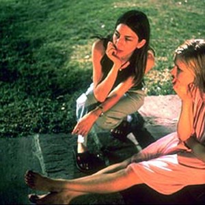 Director Sofia Coppola and Kirsten Dunst on the set of Paramount Classics' The Virgin Suicides photo 10