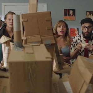 DAVE MADE A MAZE, FROM LEFT: KAMILLA ALNES, RICK OVERTON, DREW KNIGGA, KIRSTEN VANGSNESS, TIMOTHY NORDWIND, STEPHANIE ALLYNNE, 2017./© GRAVITAS VENTURES