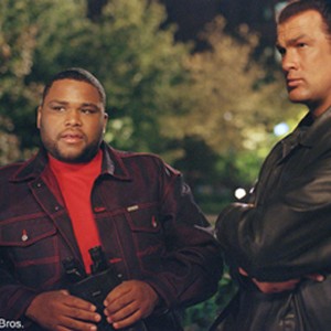 ANTHONY ANDERSON and STEVEN SEAGAL in Warner Bros. Pictures' and Village Roadshow Pictures' fast-paced action-thriller, "Exit Wounds." photo 1