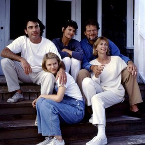 TO GILLIAN ON HER 37TH BIRTHDAY, back from left: Peter Gallagher, Wendy Crewson, Bruce Altman, front from left: Claire Danes, Kathy Baker, 1996, ©Triumph Films