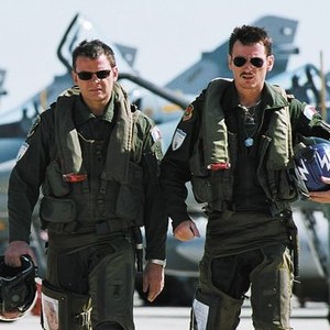 Sky Fighters (2005) photo 15