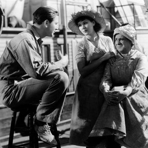 LAZY RIVER, from left, Robert Young, Jean Parker, Maude Eburne, on-set between takes, 1934