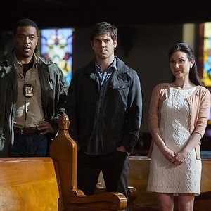 Grimm, Russell Hornsby (L), David Giuntoli (C), Kristina Anapau (R), 'The Good Sheperd', Season 2, Ep. #5, 09/28/2012, ©NBC