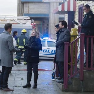 Motive, Brendan Penny (L), Kristin Lehman (C), Louis Ferreira (R), 'Abandoned', Season 2, Ep. #9, 07/23/2014, ©ABC
