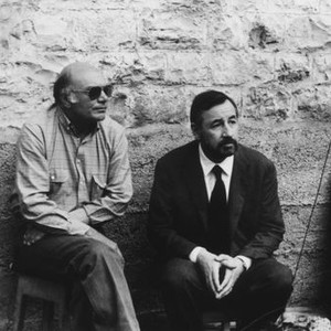 THREE BROTHERS, (aka TRE FRATELLI), director Francesco Rosi, Philippe Noiret on set, 1981, (c) New World Releasing